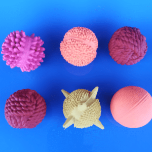 Assorted latex dog balls, 7 cm (9 pieces)