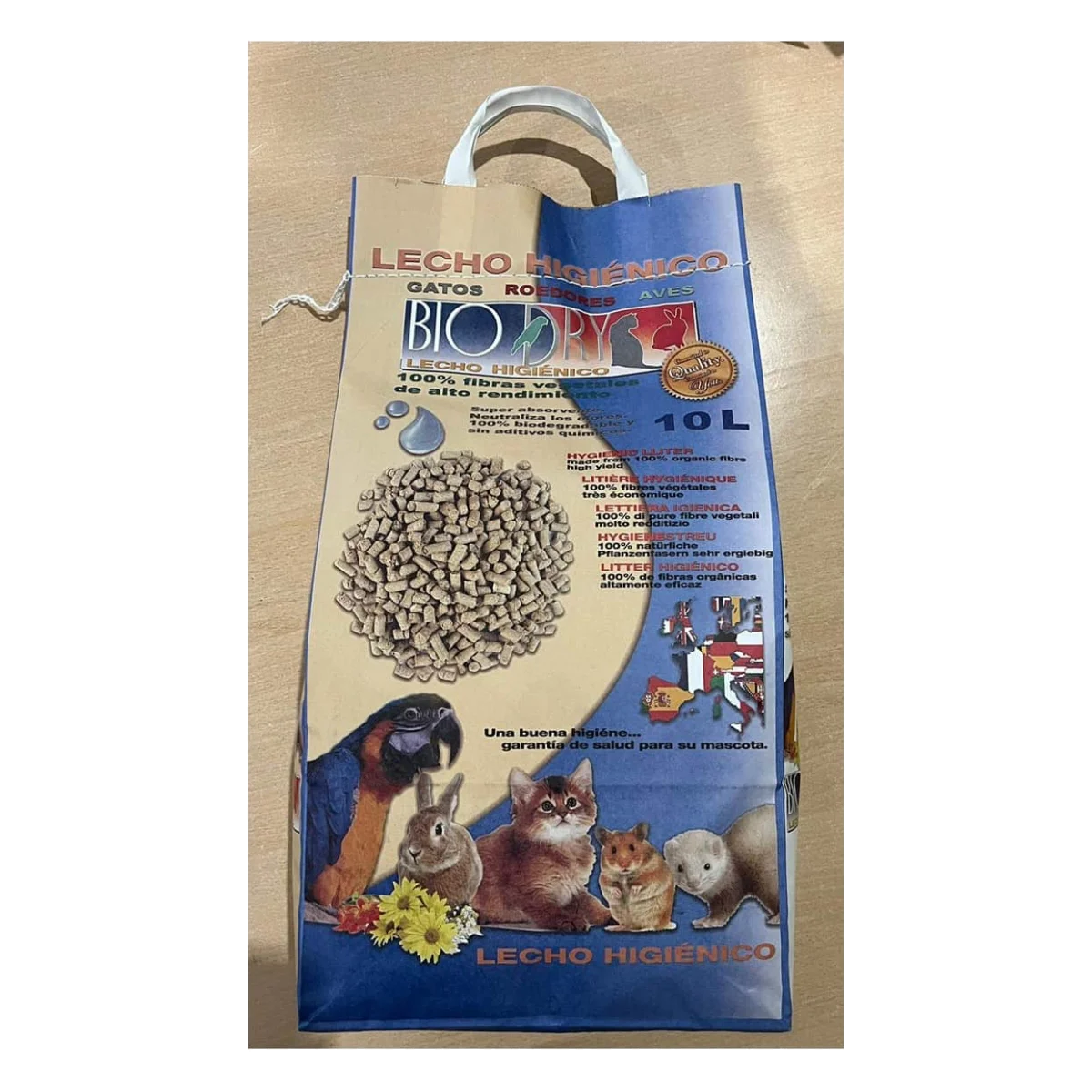 Wood pellet bedding for small animals, 10 litres