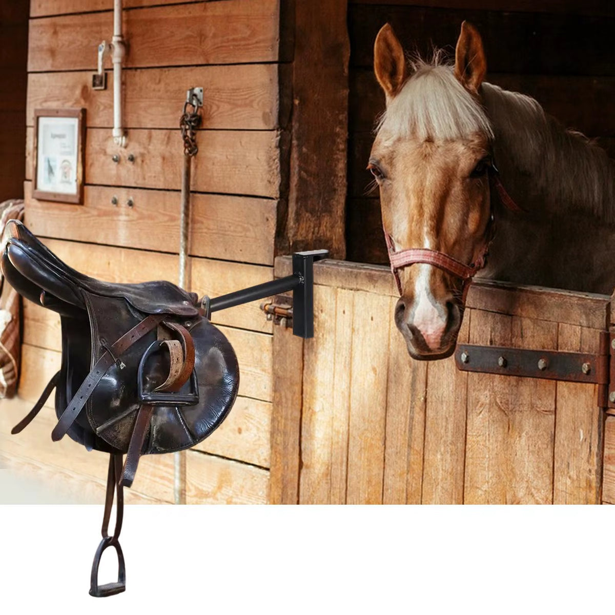 Hanging saddle rack for saddle, saddle pad and rugs – view 2