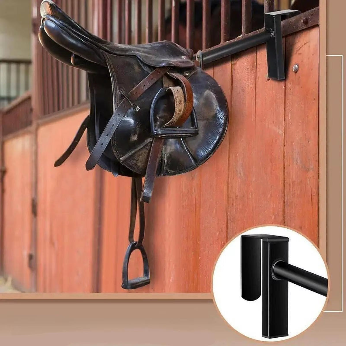 Hanging saddle rack for saddle, saddle pad and rugs – view 4